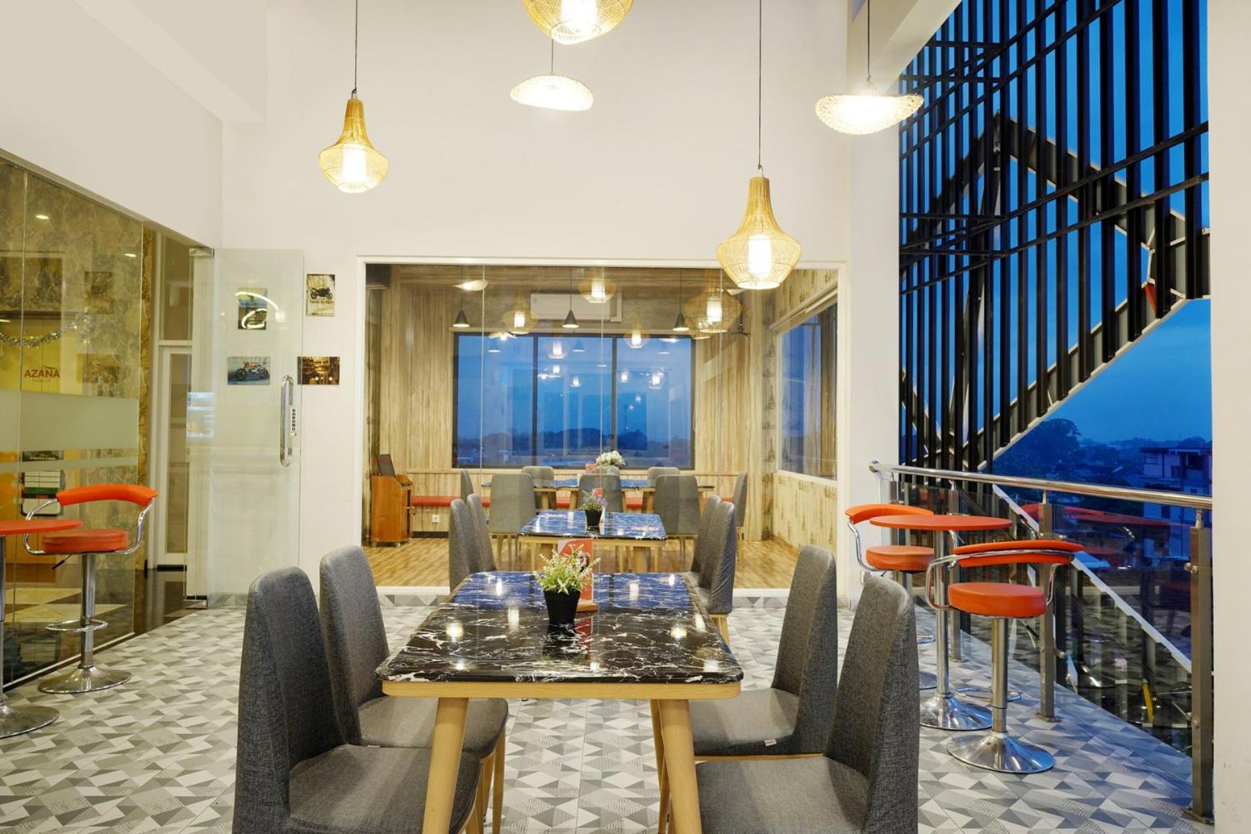 Front One Hotel Sragen Exterior photo