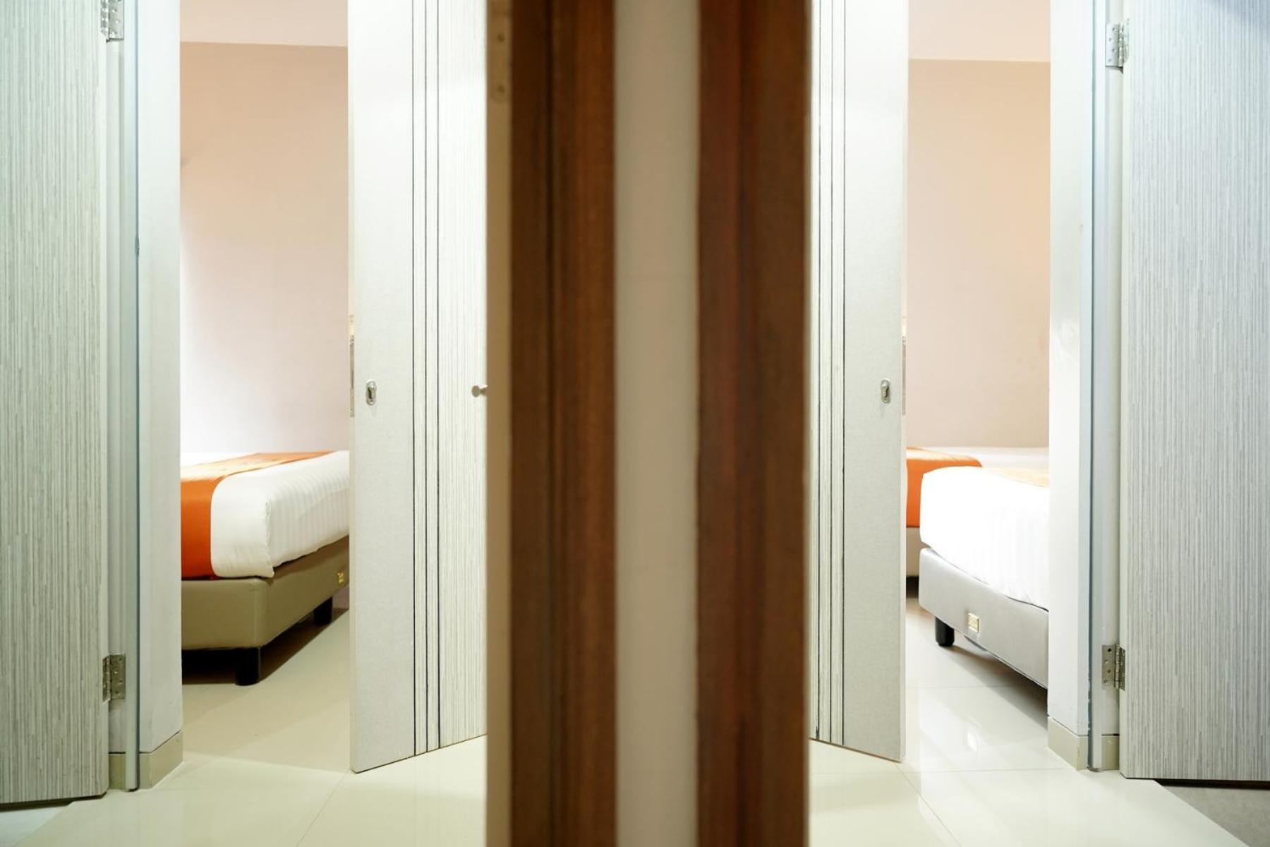Front One Hotel Sragen Exterior photo